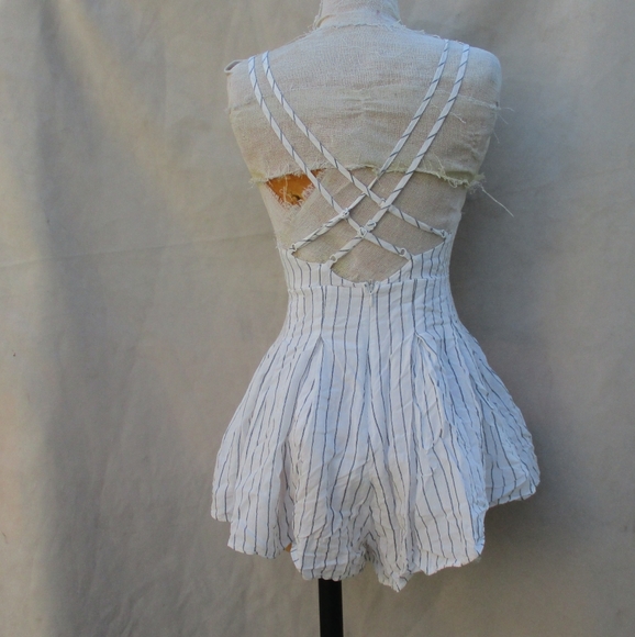 Small Rumor romper - Picture 2 of 2